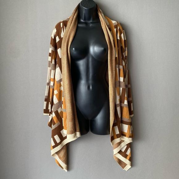 Anthropologie Sweaters - Anthropologie Sweet Sinammon sz S gold‎ cream wool open boho cardigan